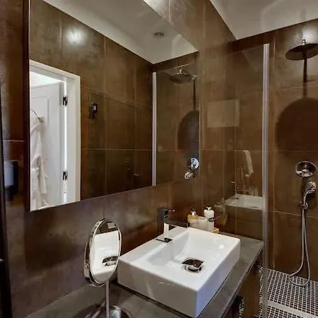 Casa Chanel - Ocean Front With Rooftop Jacuzzi Holiday home Albufeira