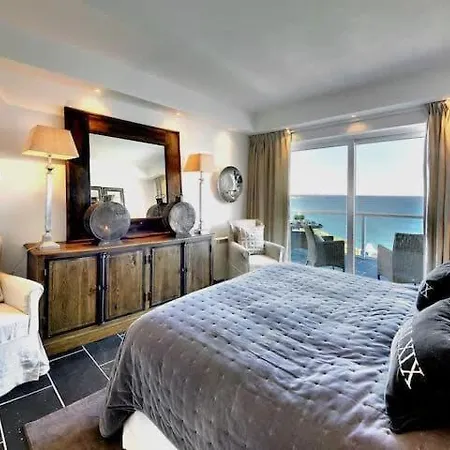 Casa Chanel - Ocean Front With Rooftop Jacuzzi * Албуфейра