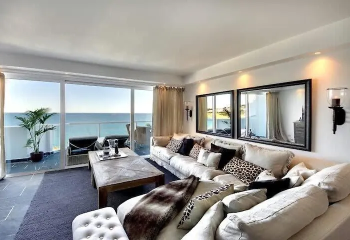 Prázdninový dům Casa Chanel - Ocean Front With Rooftop Jacuzzi Albufeira