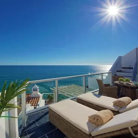 Casa Chanel - Ocean Front With Rooftop Jacuzzi Feriehus
